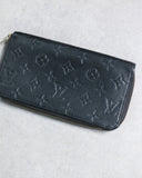 Louis Vuitton Zippy Monogram Purse